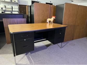 Teachers Desk