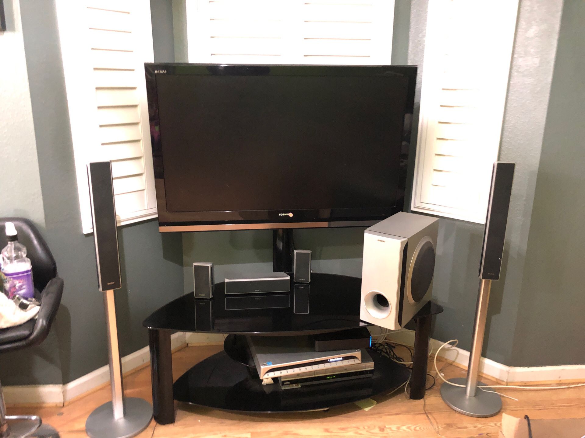 Tv,stand, speakers