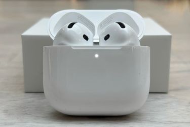 🎧 Apple AirPods 4 – White (Brand New) Starting at Just $119 or Only $1 to Take It Home Today! Save $10 Instantly with Up to 1-Year Warranty 🔥