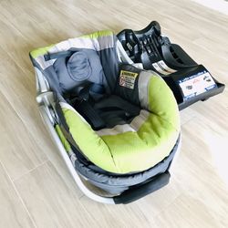Baby Trend Infant Car seat smoke/pet free home accident free model Tj93412, 2011
