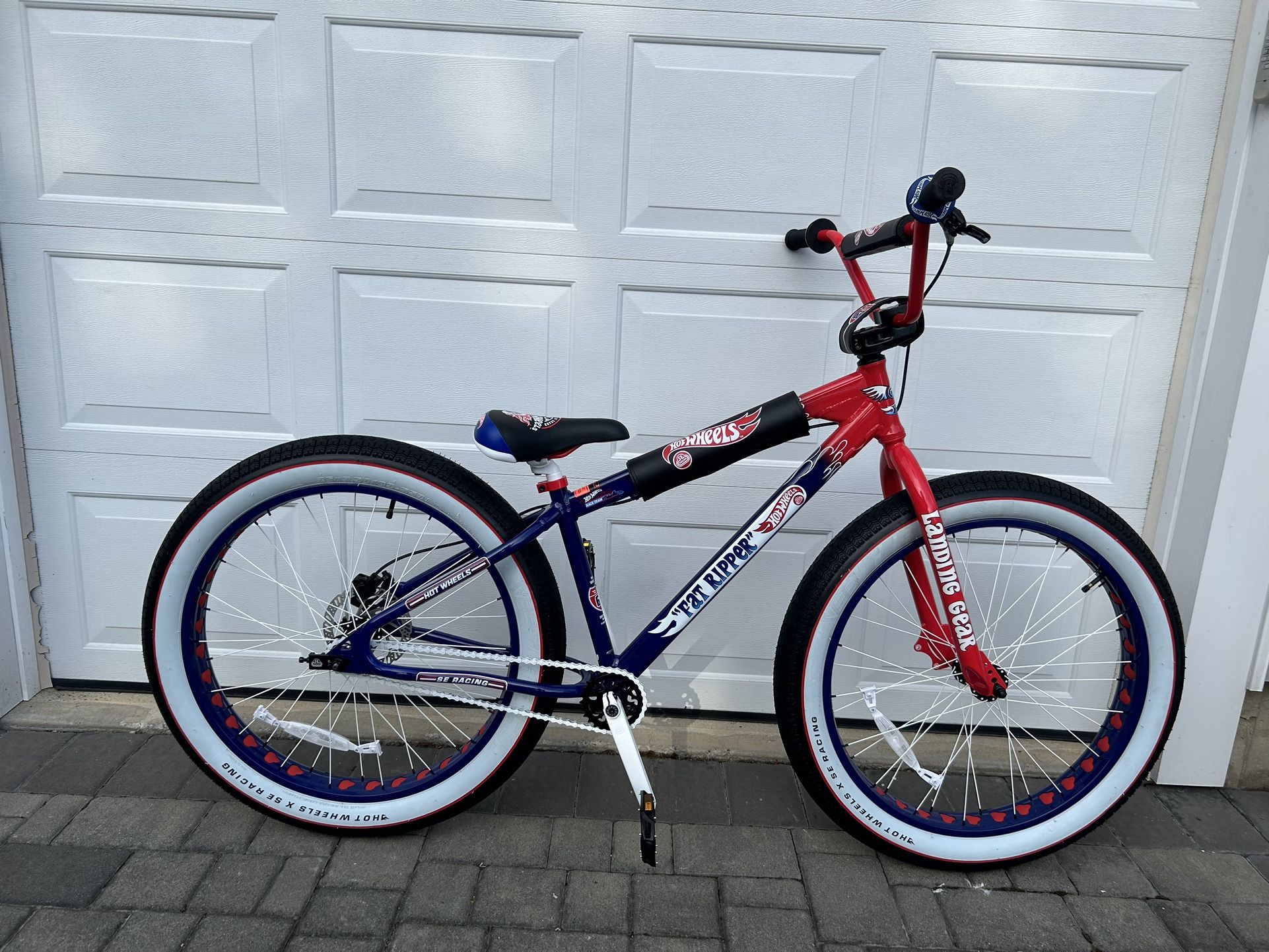 NEW SE Hot Wheels Fat Ripper 26 Inch Limited Edition BMX Bike