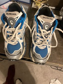 Balenciaga runners size 40