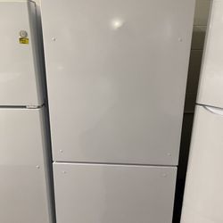 Hisense Bottom Freezer Refrigerator 