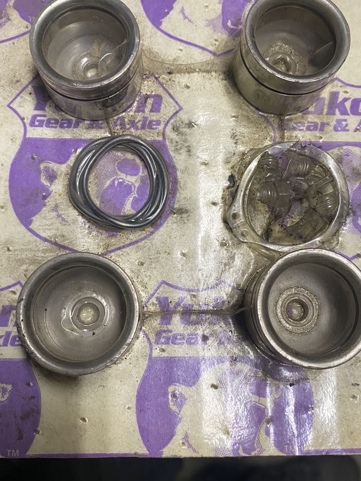 Dana 44 Yukon Super Joint Rebuild