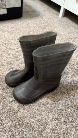 Kids burberry rain boots