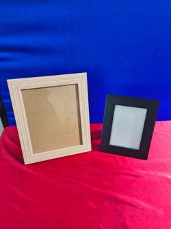 2 Brand New Home Essentials Picture Frames