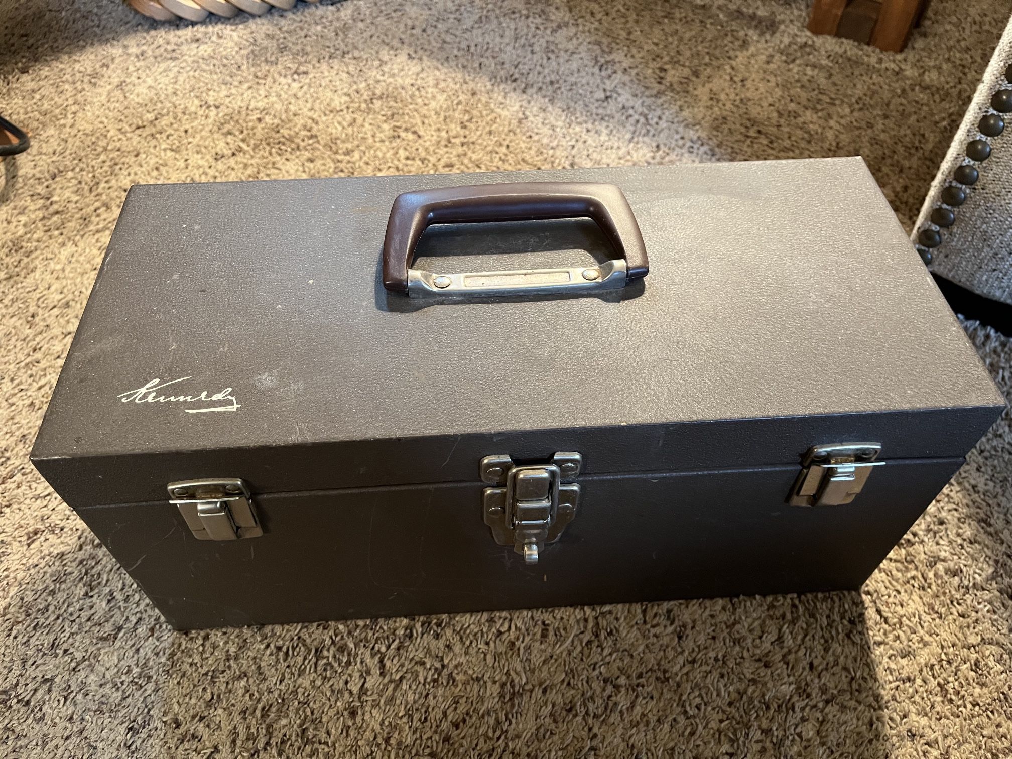 Vintage KENNEDY Tool Box CS-16-7313 Toolbox Tackle Box w/Tray