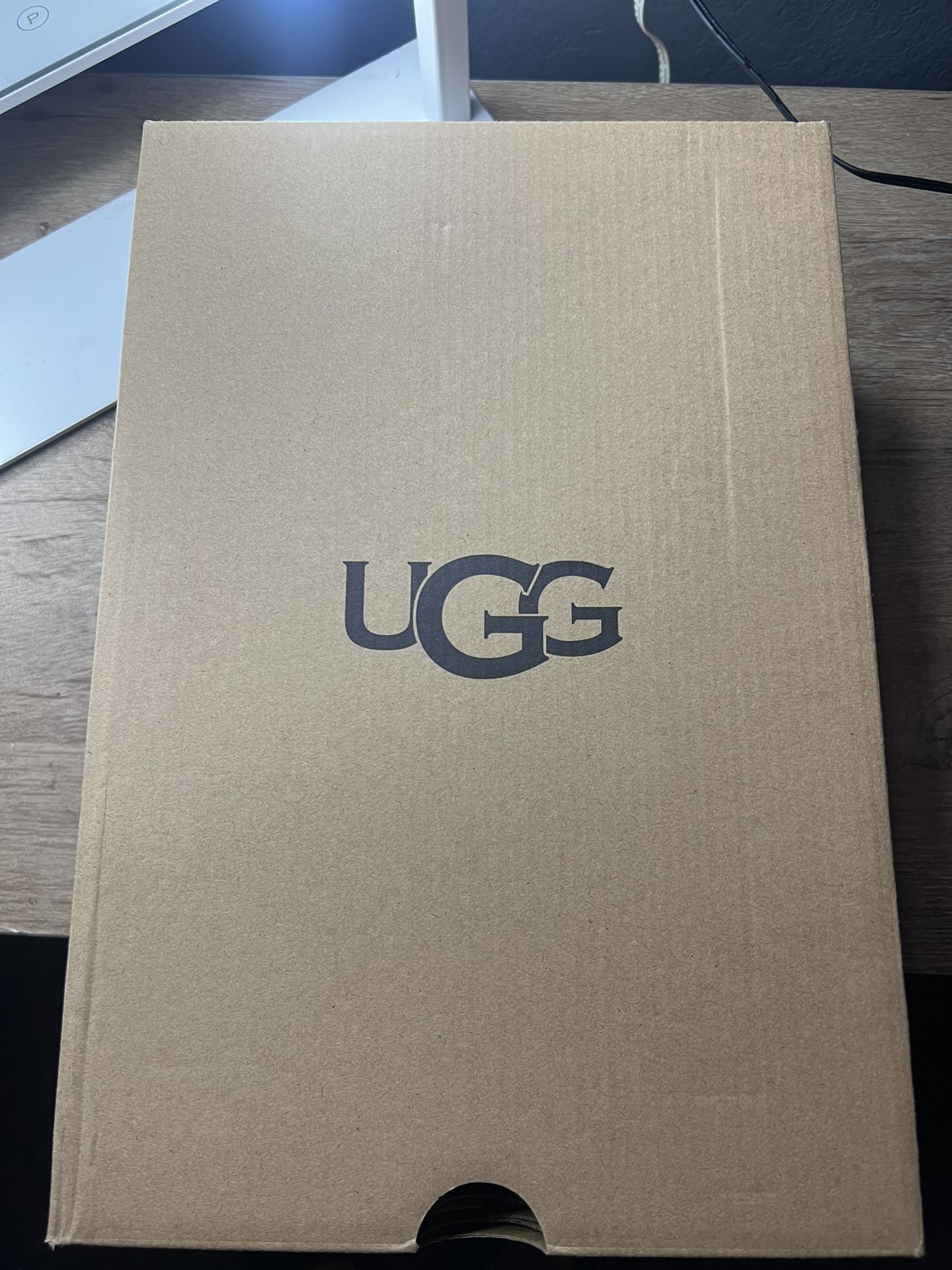 UGG Neumel Breeze -New