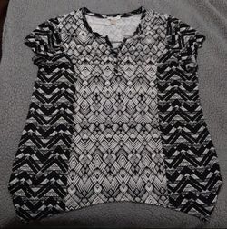 Roz & Ali XL black and white top
