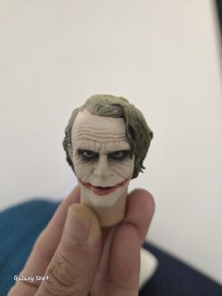 Hot Toys The Joker Heath Ledger 1/6 Scale Head
