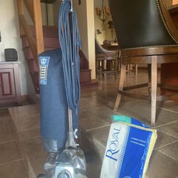 ROYAL COMMERCIAL CARPET VACUUM 