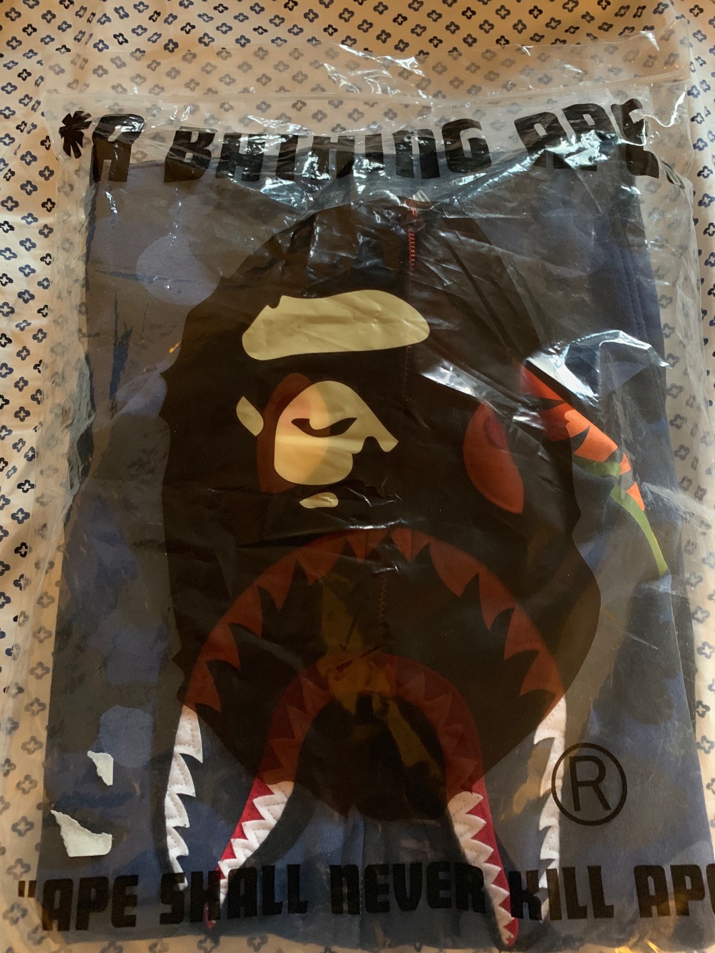 Bape sleeveless hoodie xl