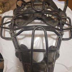 Riddell Umpire's Face Mask! w/small helmet