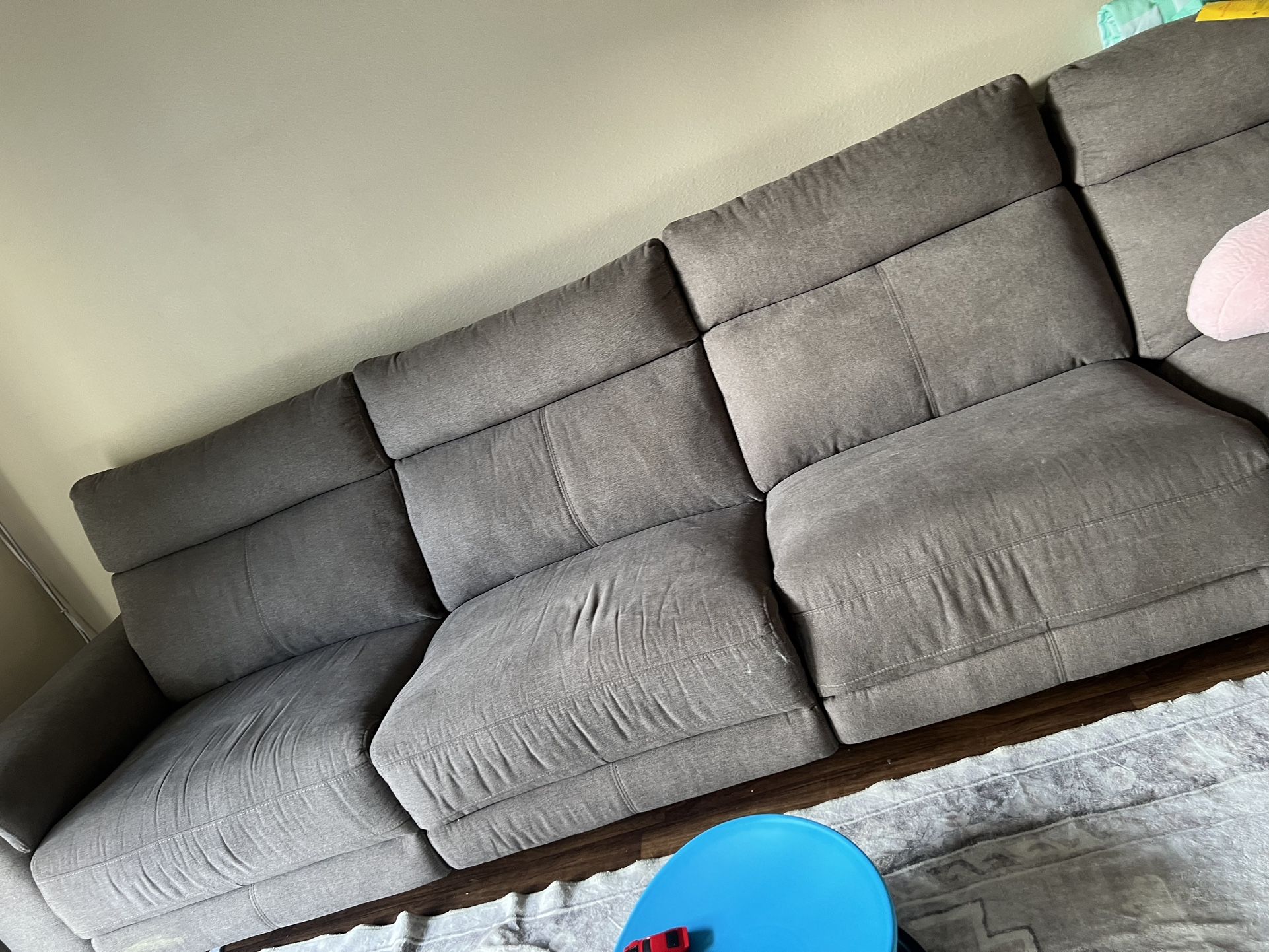 Electric Recliner Couch With Charging