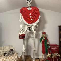 10  Foot Skeleton