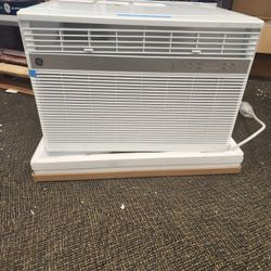 Amazing GE AHFK18BA window Smart Air Conditioner With Sleep Mode 18,300 BTU Cooling 220 Power