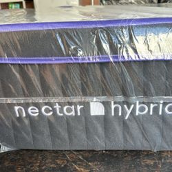 New queen size Nectar Premier Hybrid Mattress