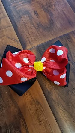 Hair bow