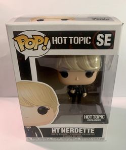 Funko Pop HT Nerdette Hot Topic 