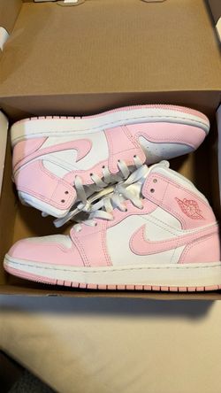 Air Jordan 1 Mid