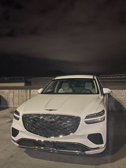 2026 Genesis Gv70