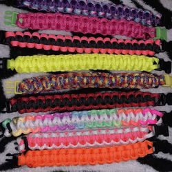 paracord bracelets