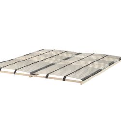 Queen Slatted Bed Base – Great Condition (Fits Any Queen Bed)