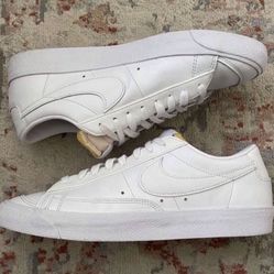 Nike Blazer Low '77 'Triple White' In Excellent condition 11 Women’s  