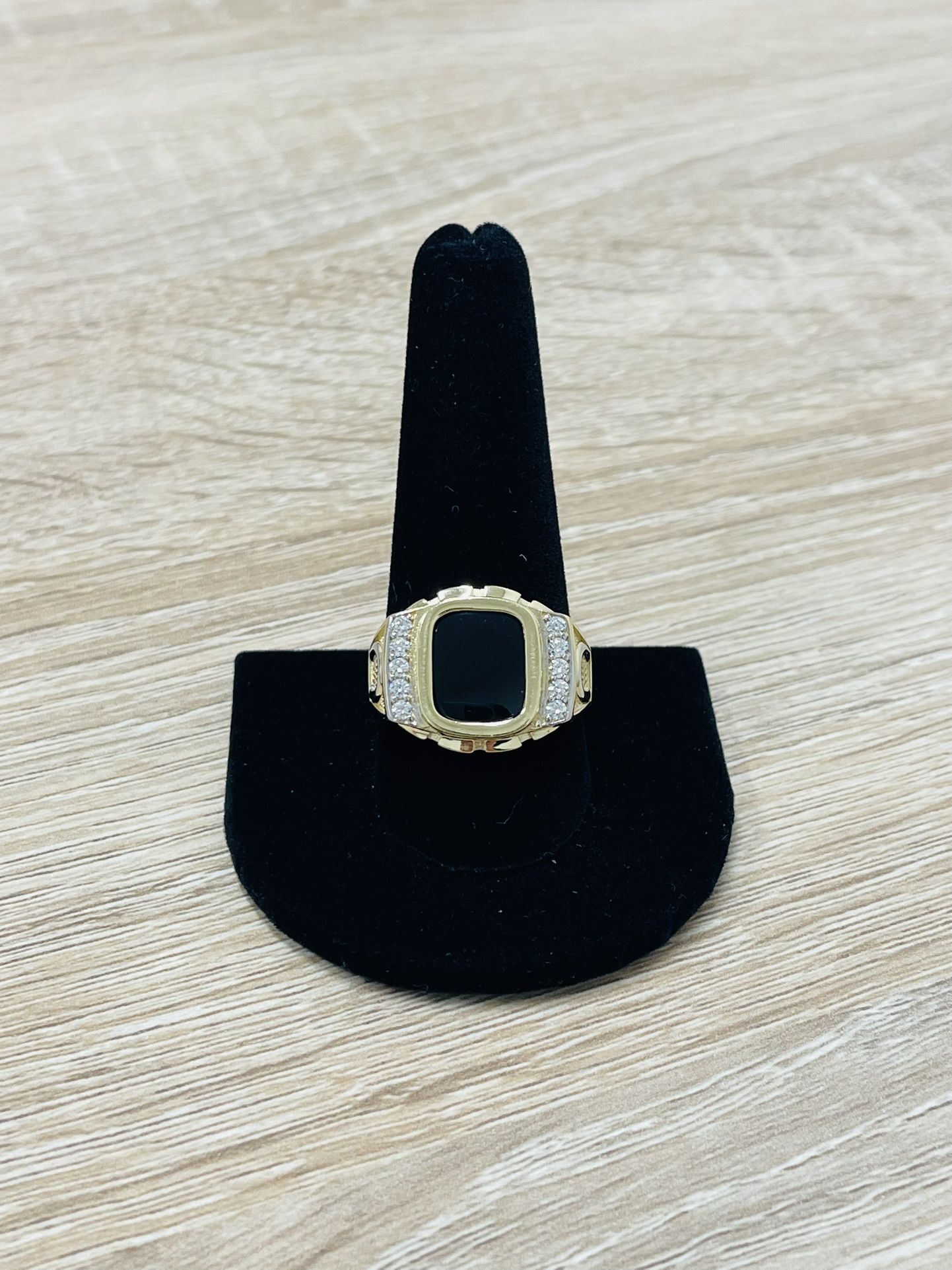 14K Yellow Gold Men’s Ring