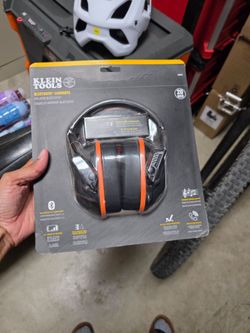 Klein earmuff bluetooth