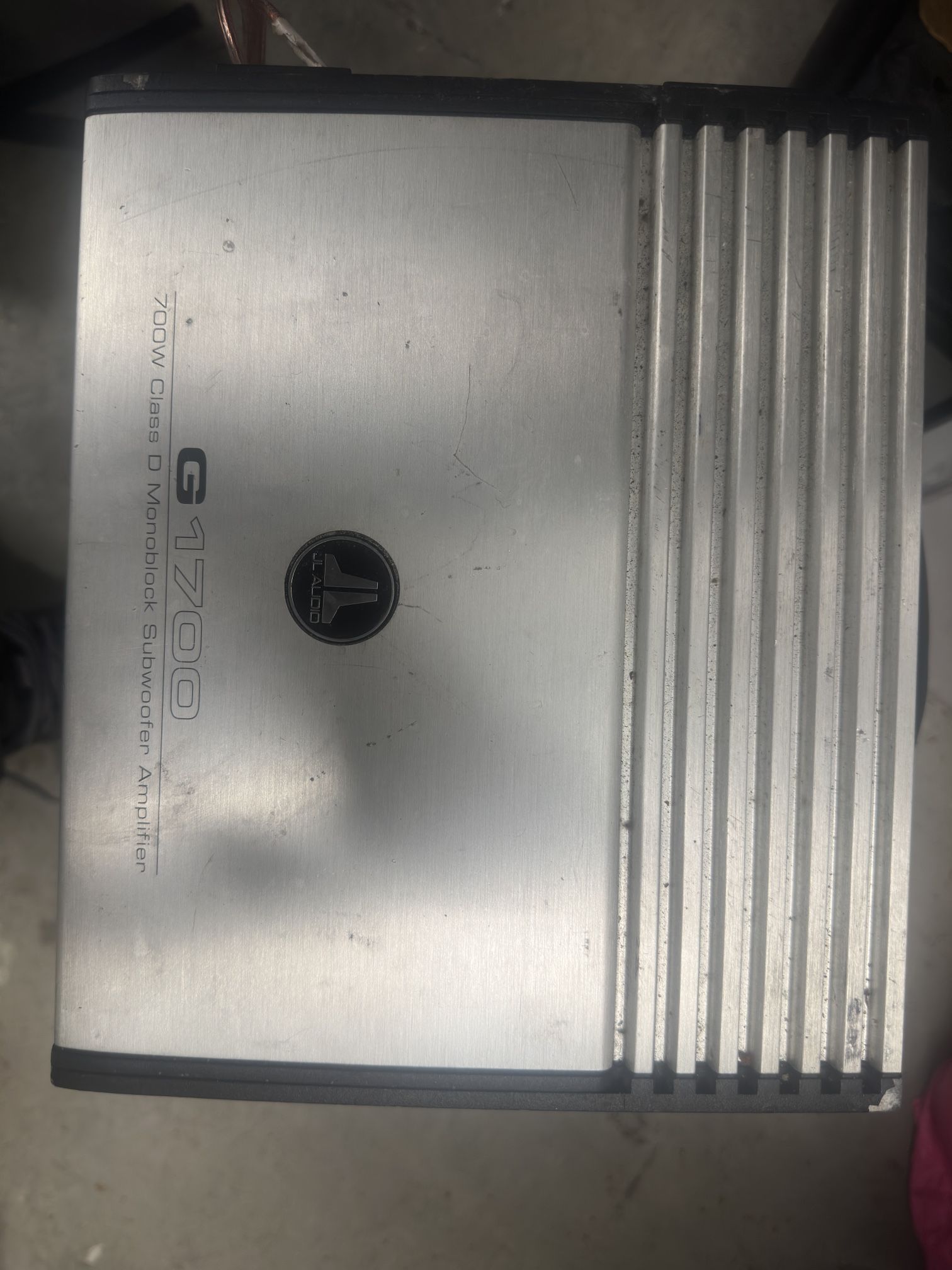 JL Audio 700w X 1 Amp