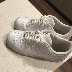 Nike Air Force’s 11.5 Men