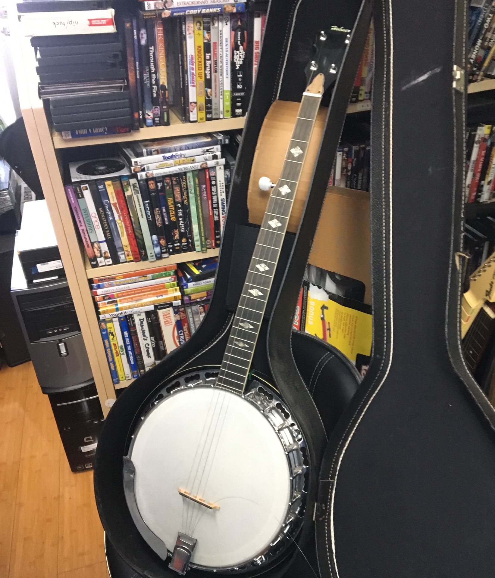Hohner Banjo in case