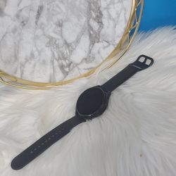 Samsung Galaxy Watch 4 - 90 Days Warranty - Best Deal In Town