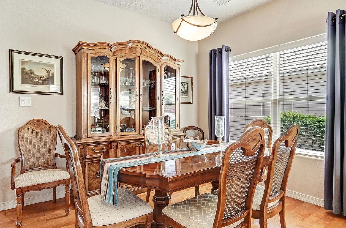 Thomasville Dining Room Set