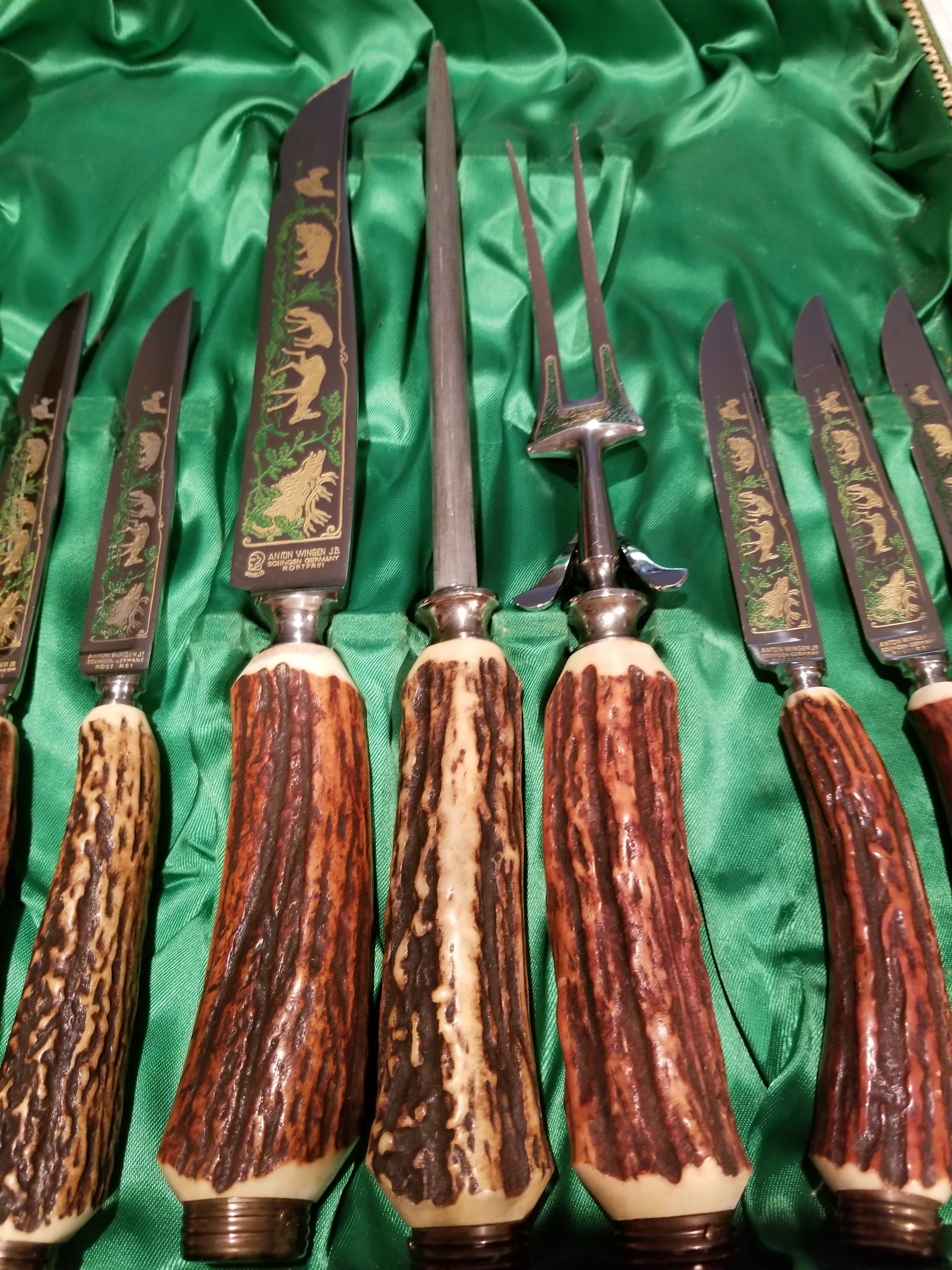 Mixed kitchen knives with wood handles — Plate & Patina