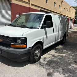 Chevrolet express 2017