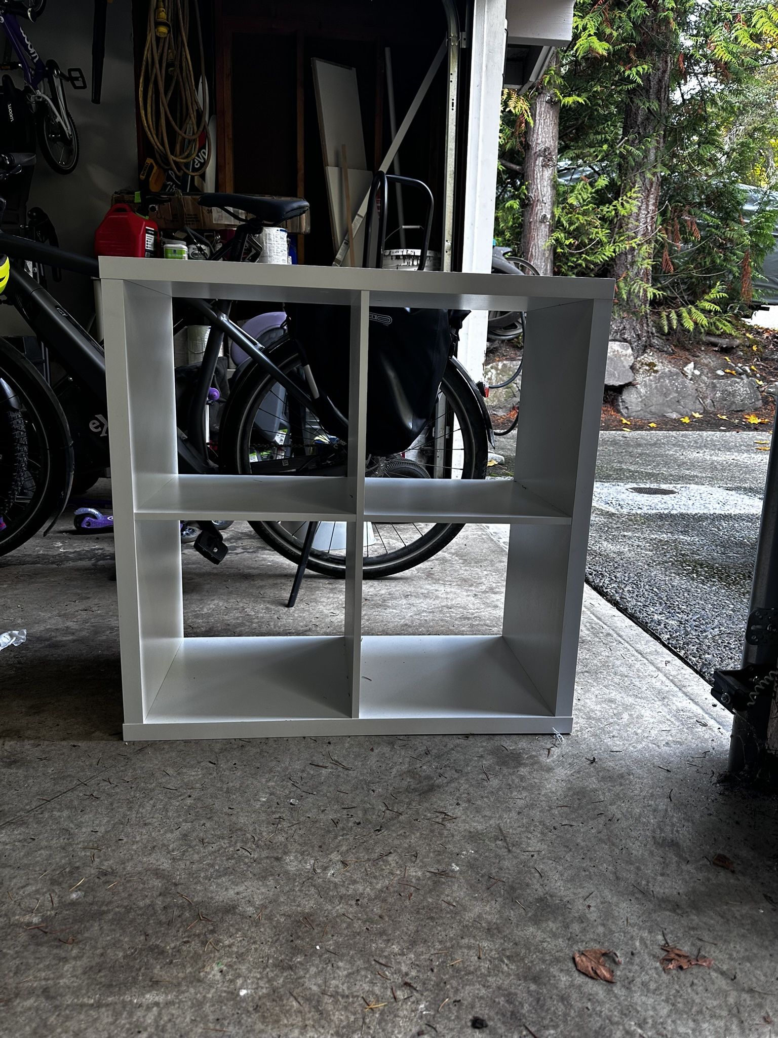 White 4 Cube Wooden Cubby Shelving