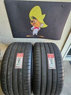 295/35/20 Michelin Tires (2)