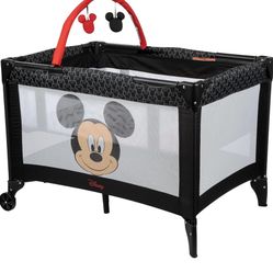 Used Car seat And Playpen