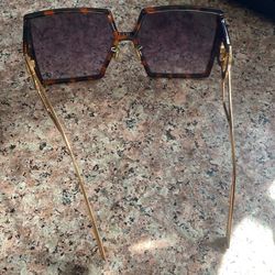 Christian Dior Montaigne EPZ11