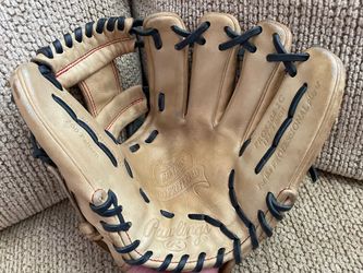Rawlings Pro Preferred 11 1/2 inch top level professional infield glove.
