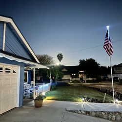 NWT All in Motion XXL Camouflage Windbreaker Pullover