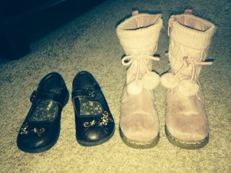 Girls shoes size 10