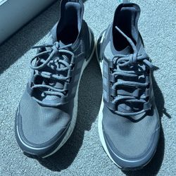 Brand New Adidas Ultraboost Size 6 Woman 