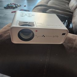 Asakuki Mini Projector 