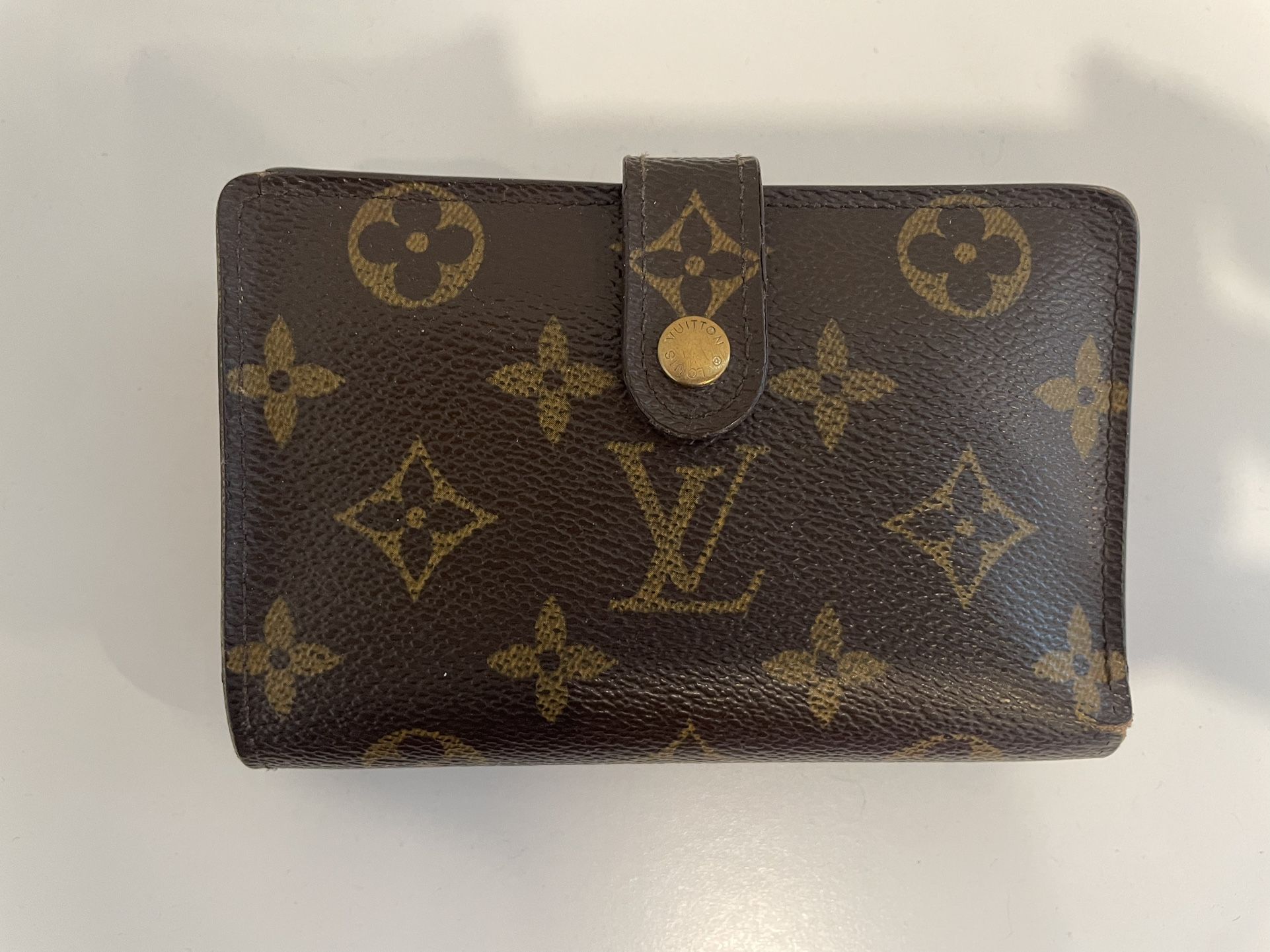 Louis Vuitton Kisslock Wallet