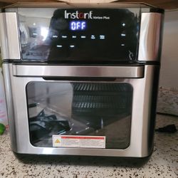 Instant Vortex Plus Air Fryer 