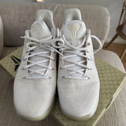 Men’s Nike KOBE A.D Shoes - White Chrome