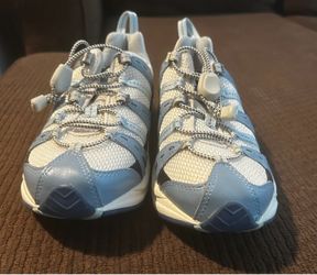 Dr. Comfort Refresh Women's Size 7.5 XW Blue White Toggle Athletic Sneakers